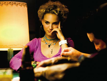 Natalie Portman as Leslie.